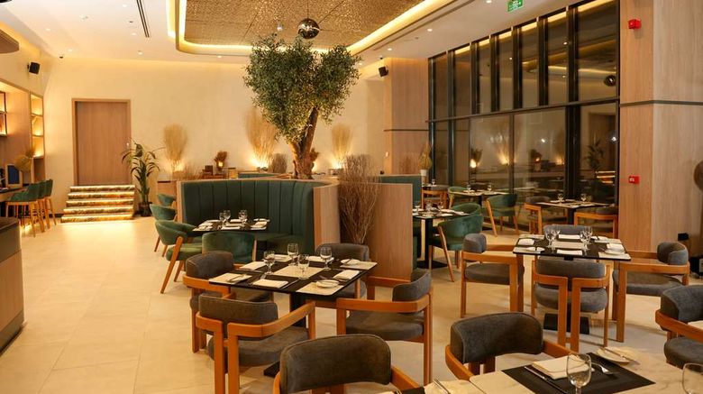 <b>Park Inn by Radisson Muscat Restaurant</b>. Images powered by <a href="https://iceportal.shijigroup.com/" title="IcePortal" target="_blank">IcePortal</a>.