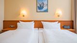 City Hotel Valois Room