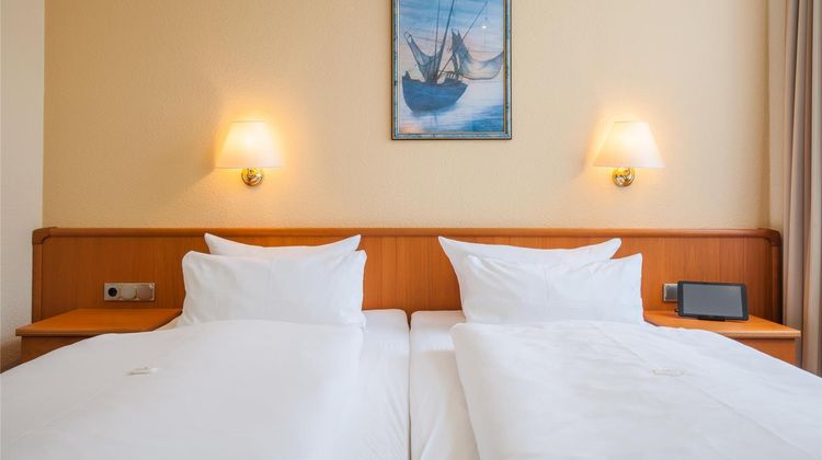 City Hotel Valois Room