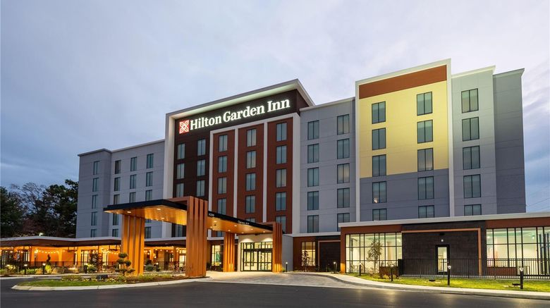 Hilton Garden Inn Flushing LaGuardia Exterior. Images powered by <a href="https://iceportal.shijigroup.com" target="_blank" rel="noopener">Ice Portal</a>.