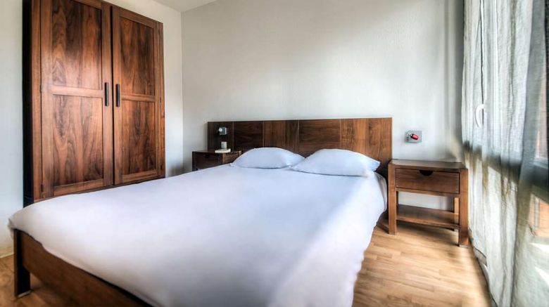 <b>Zenitude Hotel-Residence l'Acacia Suite</b>. Images powered by <a href="https://iceportal.shijigroup.com/" title="IcePortal" target="_blank">IcePortal</a>.