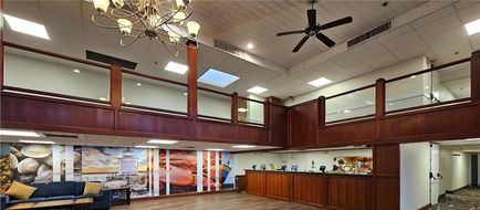 Clarion Pointe South Portland Lobby