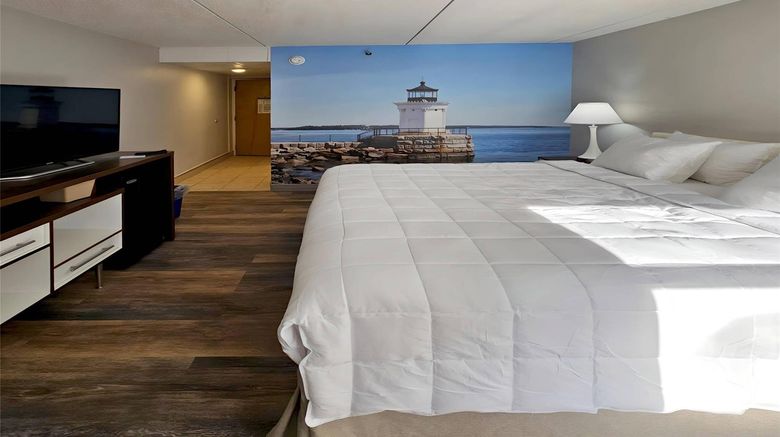 <b>Clarion Pointe South Portland Room</b>. Images powered by <a href="https://iceportal.shijigroup.com/" title="IcePortal" target="_blank">IcePortal</a>.