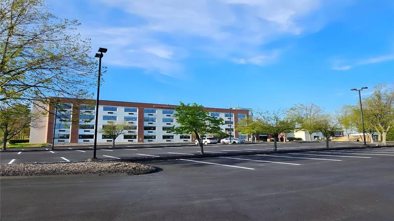 Clarion Pointe South Portland Exterior. Images powered by <a href="https://iceportal.shijigroup.com" target="_blank" rel="noopener">Ice Portal</a>.