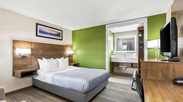 Quality Inn Room