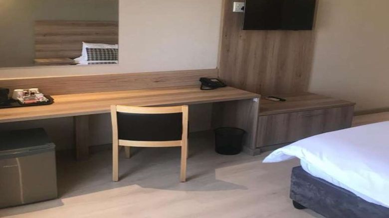<b>Regal Inn Midrand Room</b>. Images powered by <a href="https://iceportal.shijigroup.com/" title="IcePortal" target="_blank">IcePortal</a>.