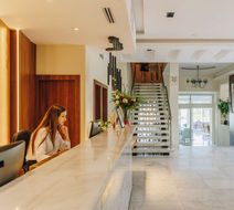 Hotel Corsica Lobby