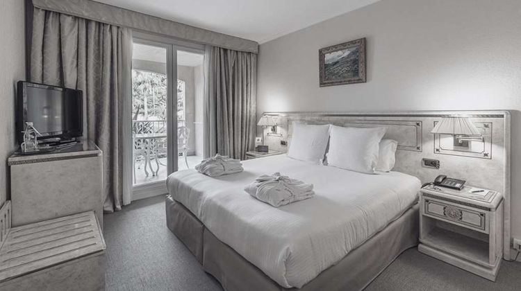 Hotel Corsica Room