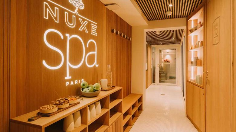 <b>Grand Tonic Hotel Biarritz Spa</b>. Images powered by <a href="https://iceportal.shijigroup.com/" title="IcePortal" target="_blank">IcePortal</a>.