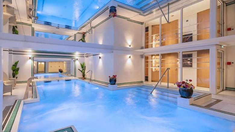 <b>Grand Tonic Hotel Biarritz Spa</b>. Images powered by <a href="https://iceportal.shijigroup.com/" title="IcePortal" target="_blank">IcePortal</a>.