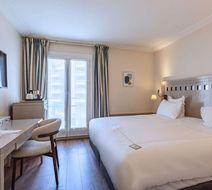 Grand Tonic Hotel Biarritz Room