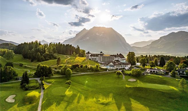 Schloss Pichlarn Hotel Exterior