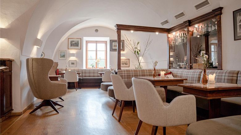 <b>Schloss Pichlarn Hotel Restaurant</b>. Images powered by <a href="https://iceportal.shijigroup.com/" title="IcePortal" target="_blank">IcePortal</a>.