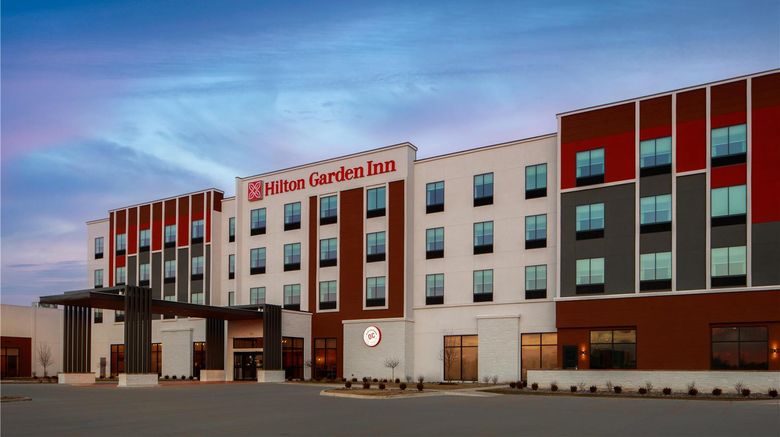 Hilton Garden Hutchinson Exterior. Images powered by <a href="https://iceportal.shijigroup.com" target="_blank" rel="noopener">Ice Portal</a>.
