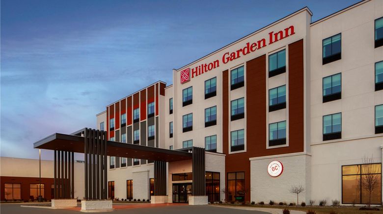 <b>Hilton Garden Hutchinson Exterior</b>. Images powered by <a href="https://iceportal.shijigroup.com/" title="IcePortal" target="_blank">IcePortal</a>.