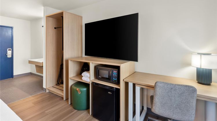 Spark by Hilton Matteson Chicago I 57 Room