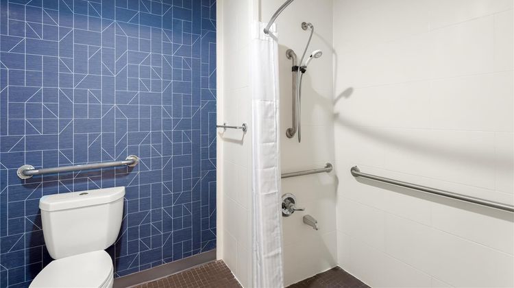 Spark by Hilton Matteson Chicago I 57 Room