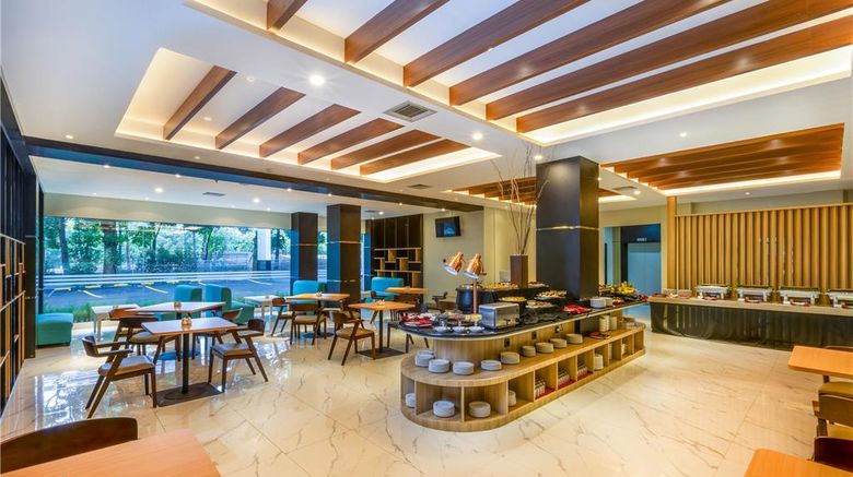 <b>Best Western Setiabudhi Bandung Restaurant</b>. Images powered by <a href="https://iceportal.shijigroup.com/" title="IcePortal" target="_blank">IcePortal</a>.