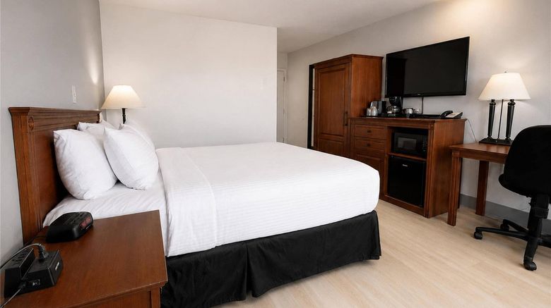 <b>Maritime Inn Port Hawkesbury Room</b>. Images powered by <a href="https://iceportal.shijigroup.com/" title="IcePortal" target="_blank">IcePortal</a>.