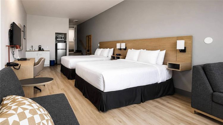 Maritime Inn Port Hawkesbury Suite