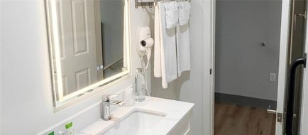 Maritime Inn Port Hawkesbury Room
