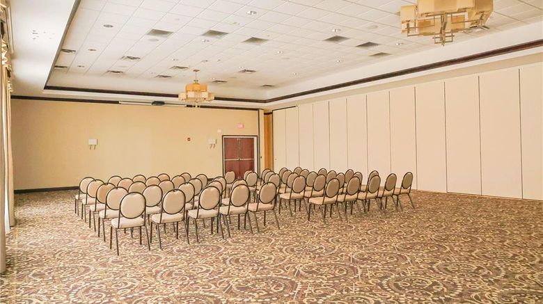 <b>Ten Hotel and Residence Ballroom</b>. Images powered by <a href="https://iceportal.shijigroup.com/" title="IcePortal" target="_blank">IcePortal</a>.