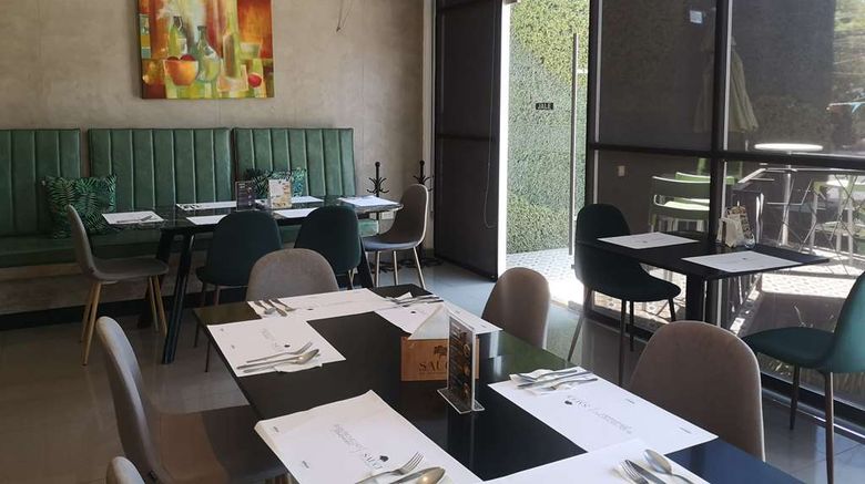 <b>Hotel Monterreal Restaurant</b>. Images powered by <a href="https://iceportal.shijigroup.com/" title="IcePortal" target="_blank">IcePortal</a>.