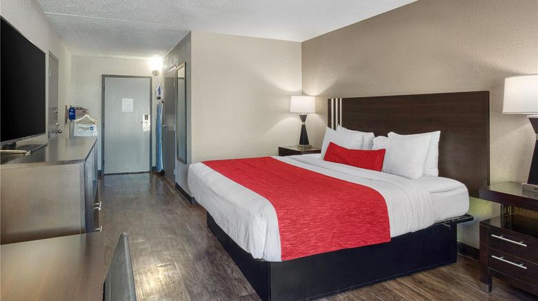 <b>SureStay by Best Western Greenville Room</b>. Images powered by <a href="https://iceportal.shijigroup.com/" title="IcePortal" target="_blank">IcePortal</a>.