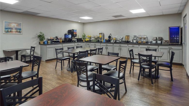 <b>SureStay by Best Western Greenville Restaurant</b>. Images powered by <a href="https://iceportal.shijigroup.com/" title="IcePortal" target="_blank">IcePortal</a>.