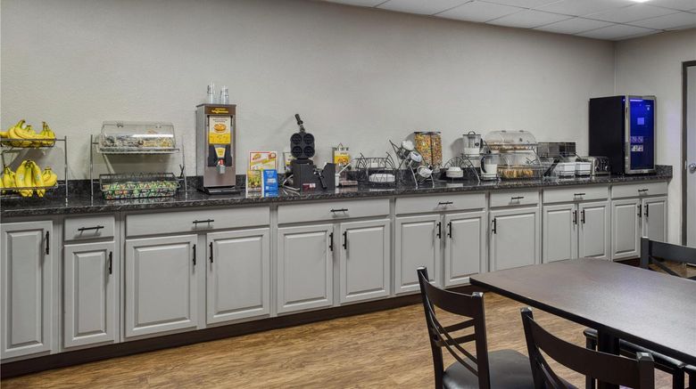 <b>SureStay by Best Western Greenville Restaurant</b>. Images powered by <a href="https://iceportal.shijigroup.com/" title="IcePortal" target="_blank">IcePortal</a>.