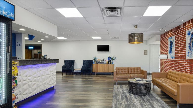 <b>SureStay by Best Western Greenville Lobby</b>. Images powered by <a href="https://iceportal.shijigroup.com/" title="IcePortal" target="_blank">IcePortal</a>.