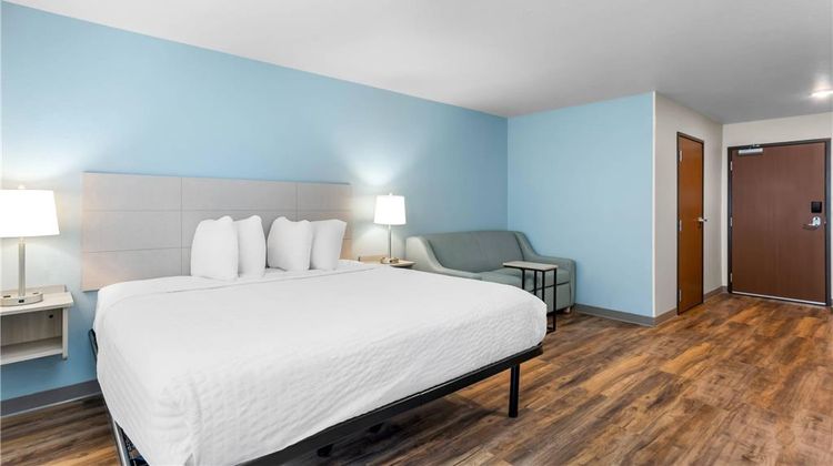 WoodSpring Suites Savannah West Ellabell Room