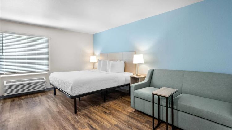 WoodSpring Suites Savannah West Ellabell Room