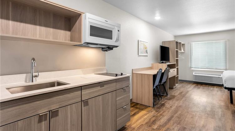WoodSpring Suites Savannah West Ellabell Room