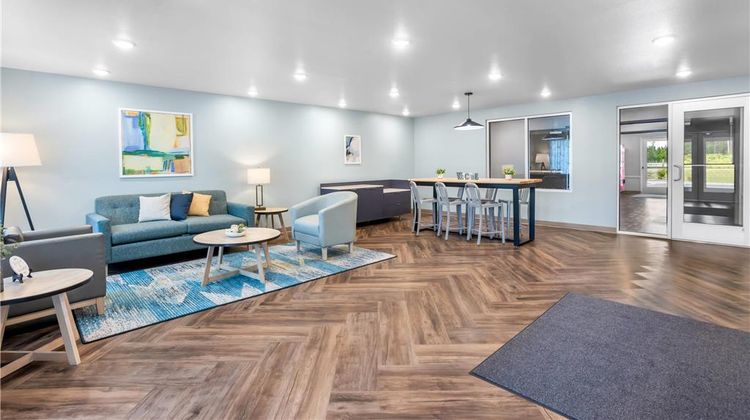 WoodSpring Suites Savannah West Ellabell Lobby