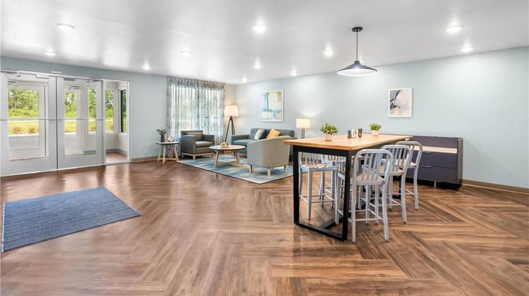 WoodSpring Suites Savannah West Ellabell Lobby