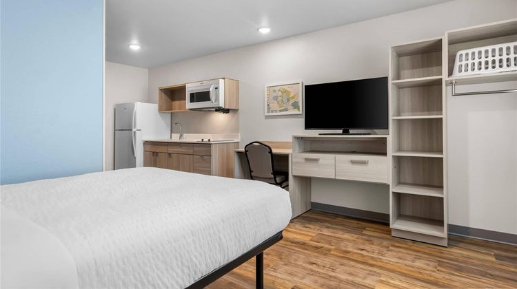 WoodSpring Suites Savannah West Ellabell Room