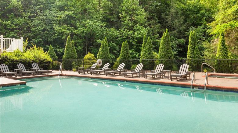 <b>Hilton Vacation Club MountainLoft Gatlin Pool</b>. Images powered by <a href="https://iceportal.shijigroup.com/" title="IcePortal" target="_blank">IcePortal</a>.