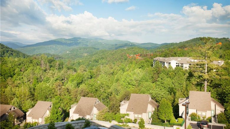 <b>Hilton Vacation Club MountainLoft Gatlin Exterior</b>. Images powered by <a href="https://iceportal.shijigroup.com/" title="IcePortal" target="_blank">IcePortal</a>.