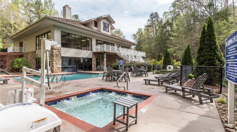 <b>Hilton Vacation Club MountainLoft Gatlin Recreation</b>. Images powered by <a href="https://iceportal.shijigroup.com/" title="IcePortal" target="_blank">IcePortal</a>.