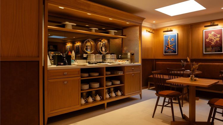 9Hotel Chelton Restaurant