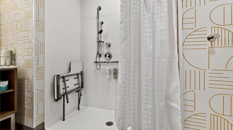 <b>Home2 Raleigh Crabtree Room</b>. Images powered by <a href="https://iceportal.shijigroup.com/" title="IcePortal" target="_blank">IcePortal</a>.