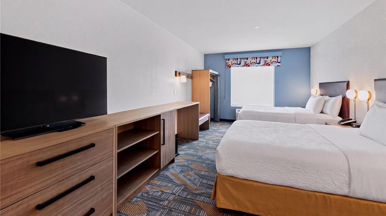<b>Home2 Raleigh Crabtree Room</b>. Images powered by <a href="https://iceportal.shijigroup.com/" title="IcePortal" target="_blank">IcePortal</a>.