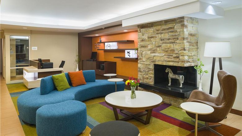 <b>Best Western Allentown Bethlehem Lehigh Lobby</b>. Images powered by <a href="https://iceportal.shijigroup.com/" title="IcePortal" target="_blank">IcePortal</a>.