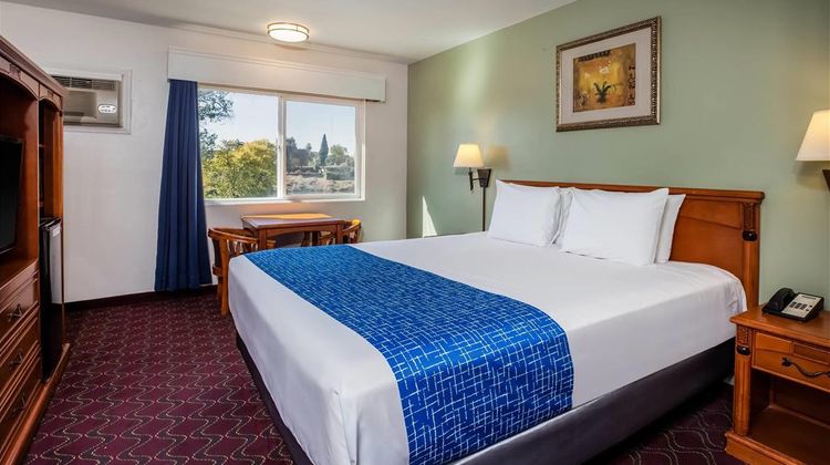 Travelodge Red Bluff Room