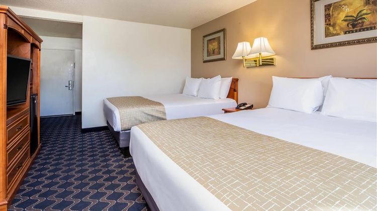 Travelodge Red Bluff Room