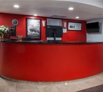 Travelodge Red Bluff Lobby