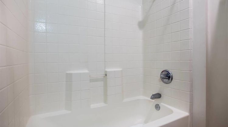 Travelodge Red Bluff Room
