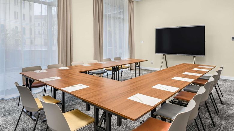 <b>Hotel Lycium Debrecen Meeting</b>. Images powered by <a href="https://iceportal.shijigroup.com/" title="IcePortal" target="_blank">IcePortal</a>.