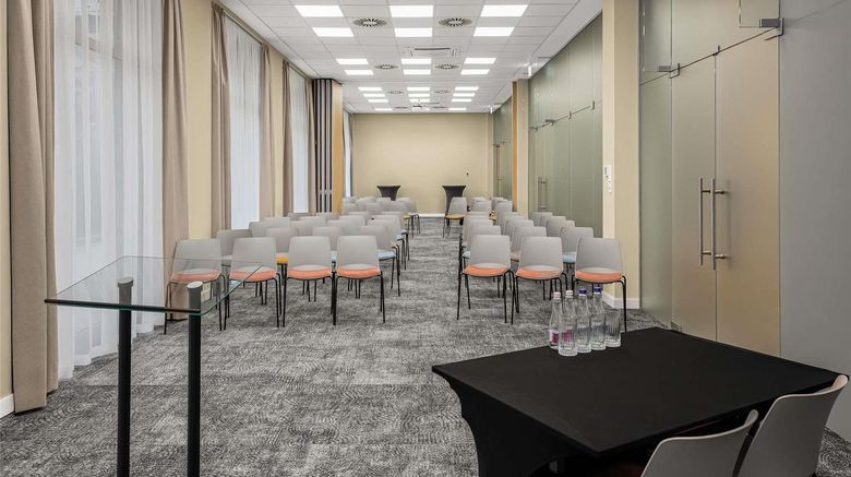 <b>Hotel Lycium Debrecen Meeting</b>. Images powered by <a href="https://iceportal.shijigroup.com/" title="IcePortal" target="_blank">IcePortal</a>.